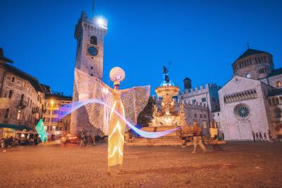 Luce ed emozioni per il "Mercatino di Natale" di Trento